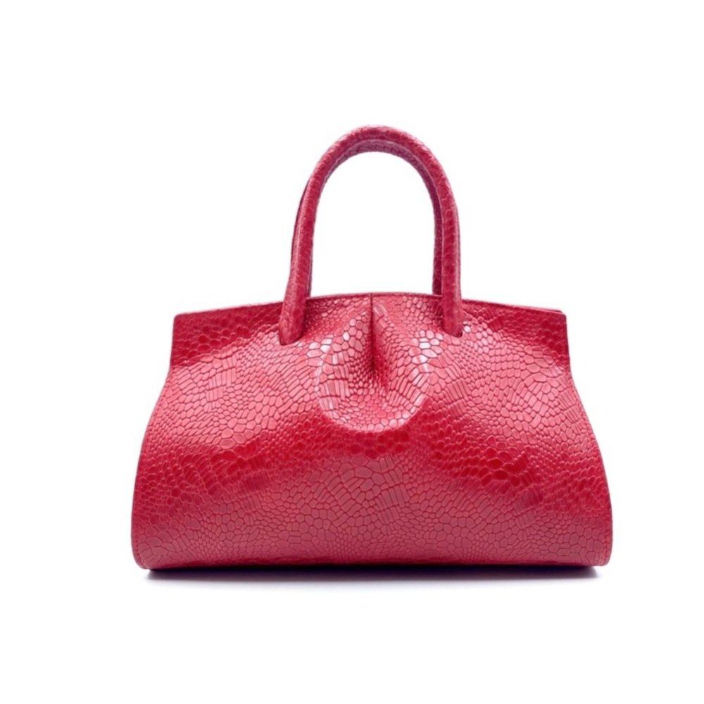 Custom leather satchel made in Vienna, Austria.